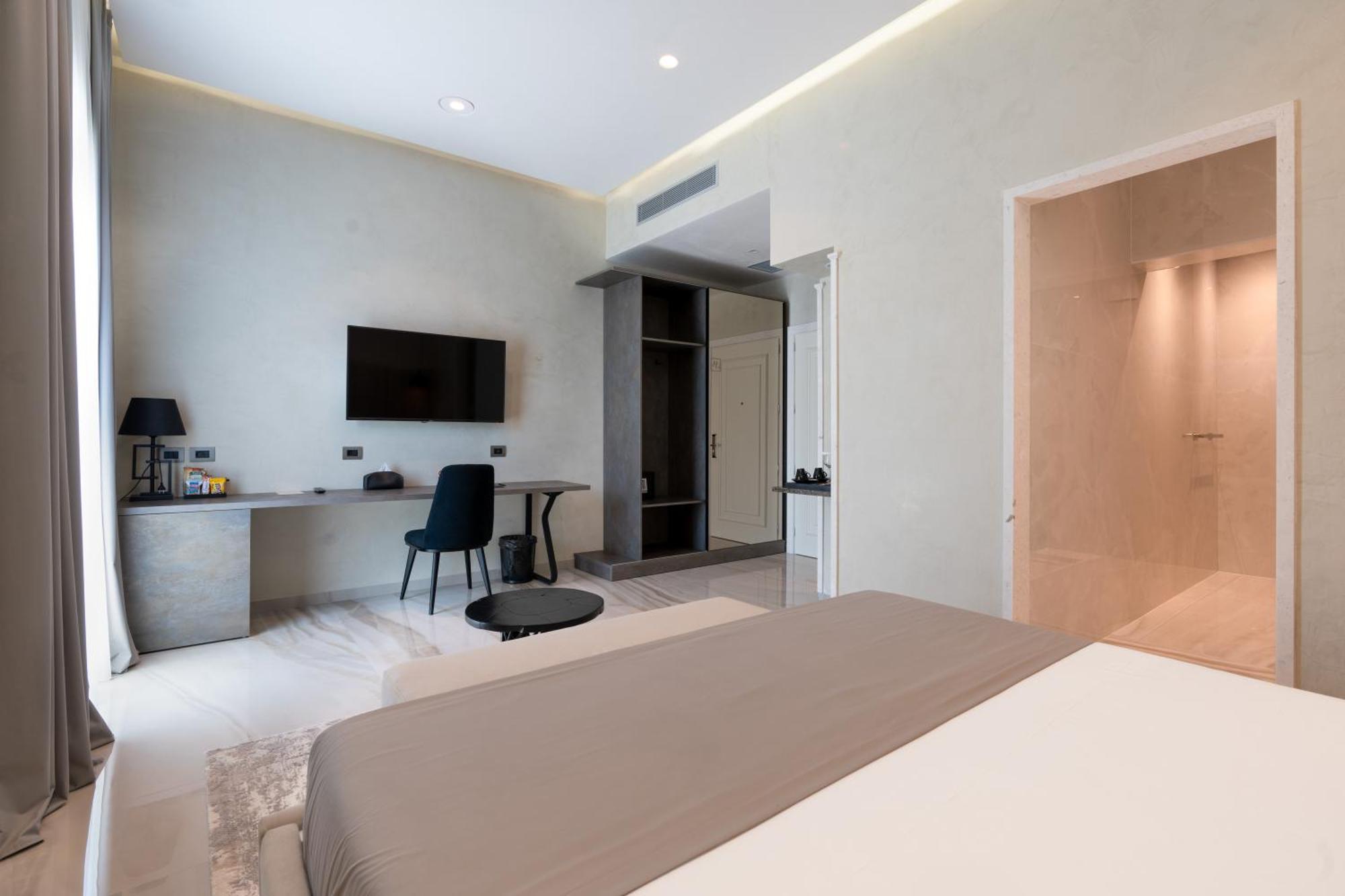 Hotel Plaza בראט מראה חיצוני תמונה